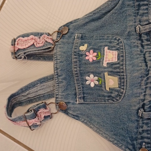 4/$60 Floral Denim Overalls - Size 4T - Picture 2 of 6